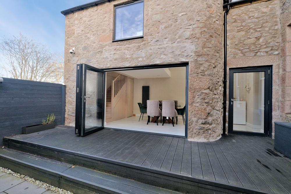 314 GWR Bi Fold Doors