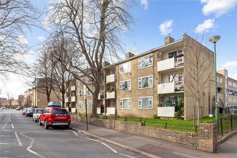 137 Papworth Gardens, London, N7 8QP
