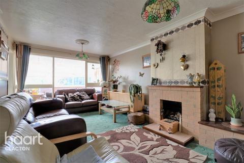 2 bedroom semi-detached bungalow for sale - Keith Close, Clacton-On-Sea