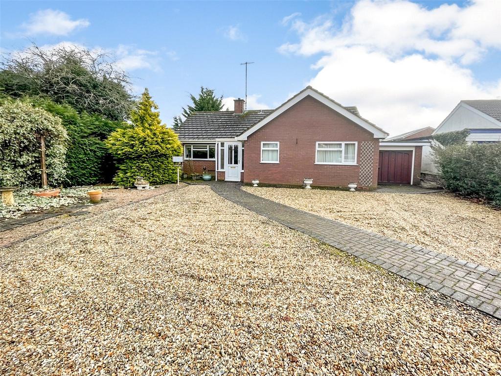 Leighton Road, Forden, Welshpool... 2 bed bungalow £250,000