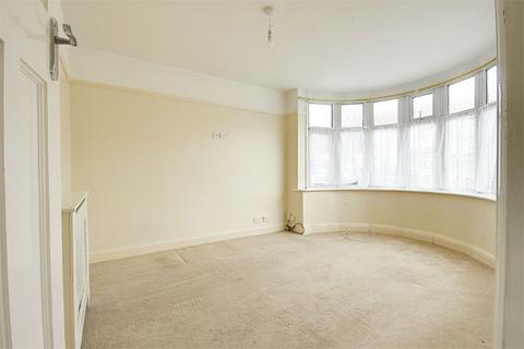 3 bedroom terraced house to rent, Elmcroft Avenue, London, N9