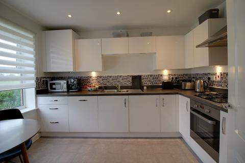 35 Hawthorn, Shinfield, Reading, RG2 9FU