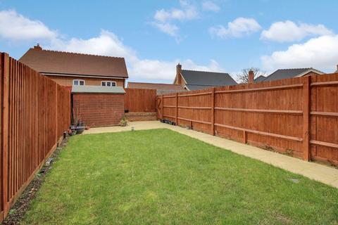 35 Hawthorn, Shinfield, Reading, RG2 9FU