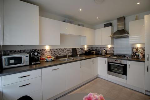 35 Hawthorn, Shinfield, Reading, RG2 9FU