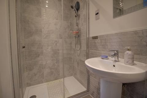 35 Hawthorn, Shinfield, Reading, RG2 9FU
