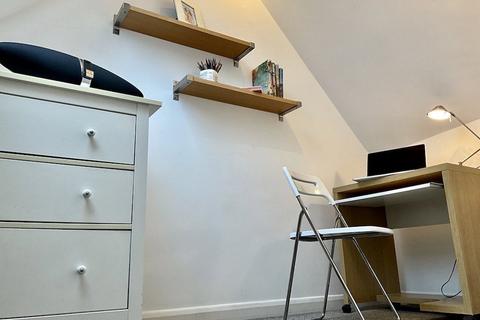 1 bedroom parking to rent - 27 Bywater Place, London, SE16