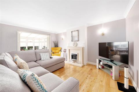 2 bedroom maisonette for sale, Greenview Court, Ashford, Surrey, TW15