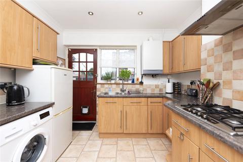 2 bedroom maisonette for sale, Greenview Court, Ashford, Surrey, TW15