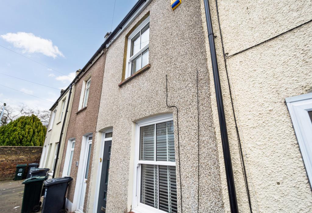 Waldeck Road, Dartford, Kent 2 bed terraced house £325,000