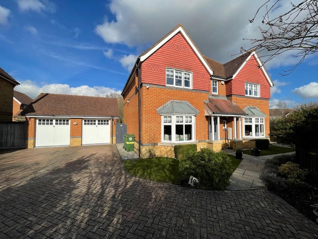 Staplehurst, Kent 4 bed detached house £750,000