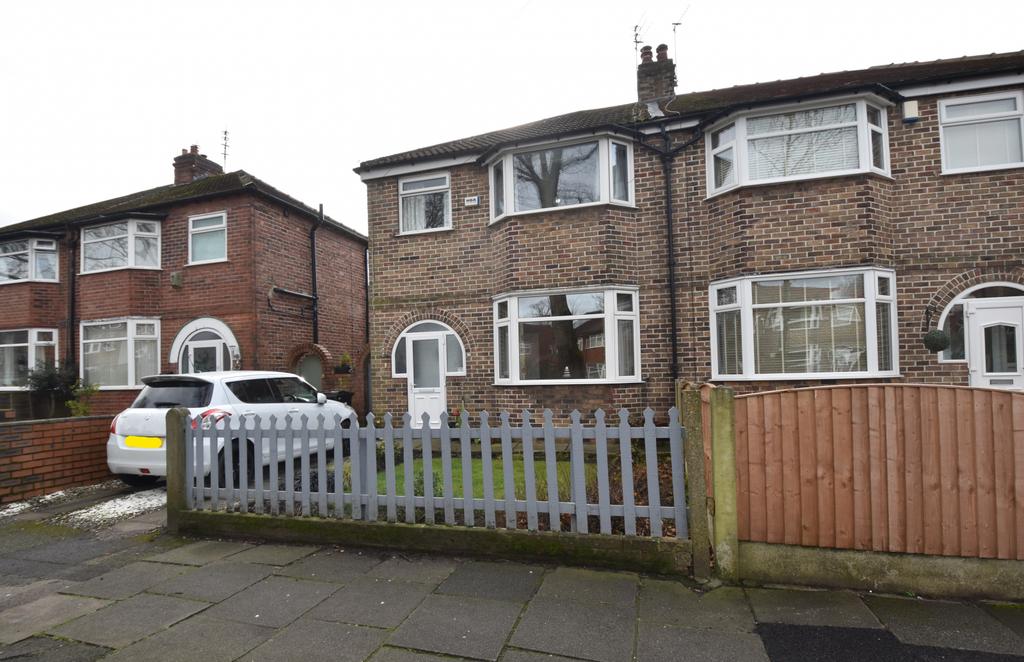 Ambleside Road, Flixton, M41 3 bed semidetached house £335,000
