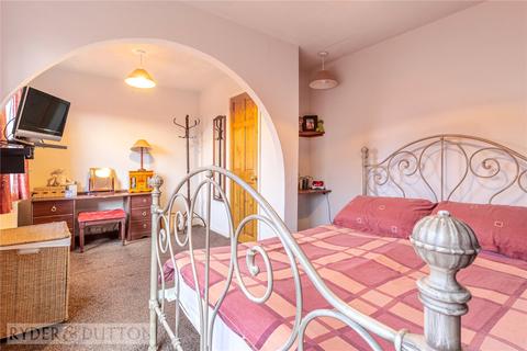 90 George Street, Shaw, Oldham, OL2 8HG
