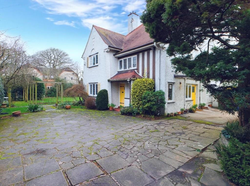 Baswich Lane, Stafford 4 bed detached house £600,000