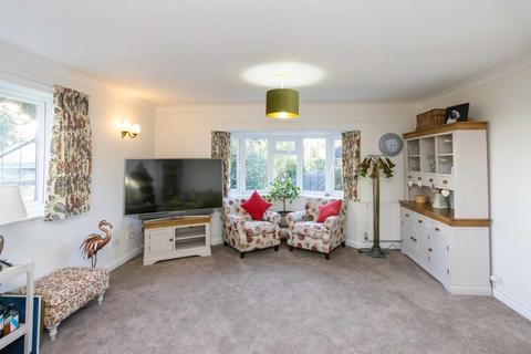 1 Mercers, Hawkhurst, Cranbrook, TN18 4LH