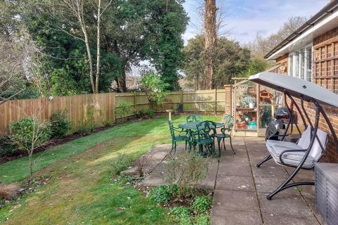 1 Mercers, Hawkhurst, Cranbrook, TN18 4LH