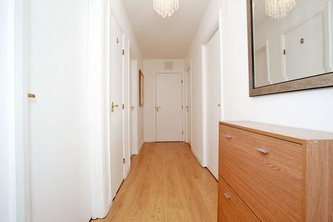 2 bedroom apartment to rent, Bloomfield Court, Aberdeen