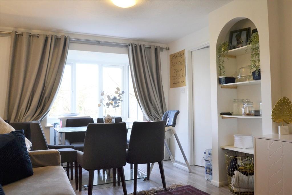Cubitt Square, Southall 2 bed apartment £299,950