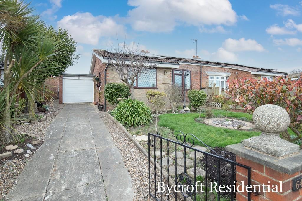 St. Drive, Caisteronsea 2 bed semidetached bungalow £215,000