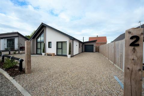 3 bedroom detached bungalow for sale, Stradbroke, Eye