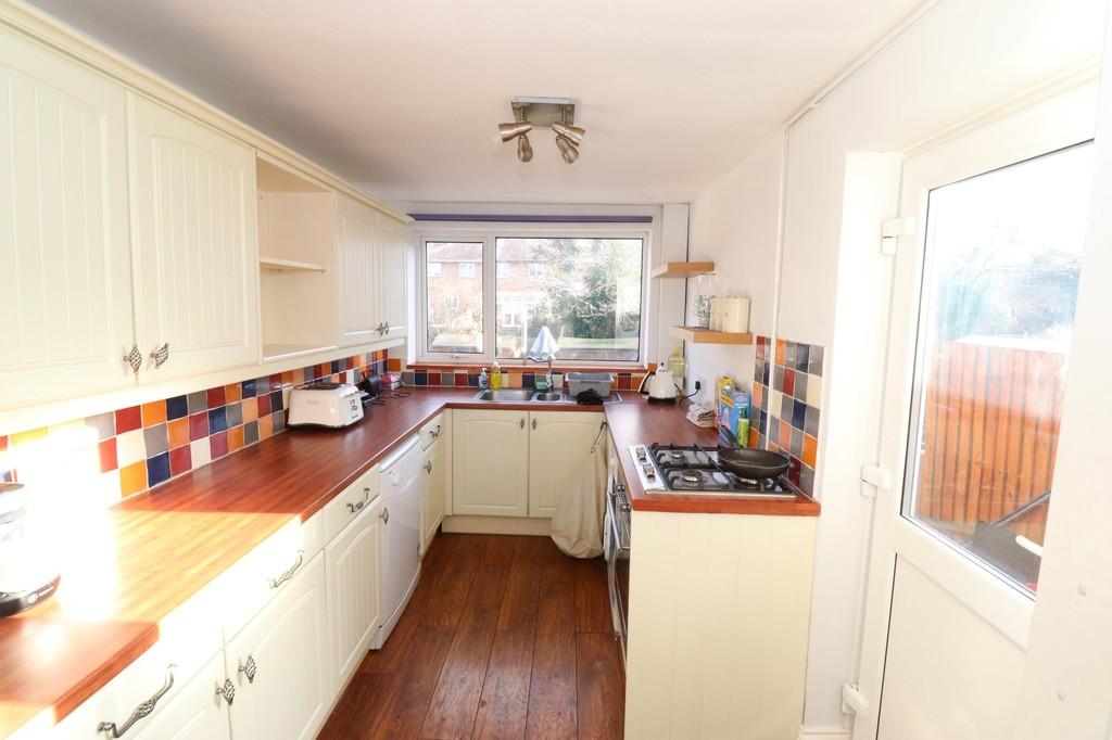 Henry Street, Kenilworth 2 bed terraced house £245,000