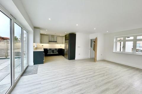 12a Lydd Road, Bexleyheath, DA7 5PB