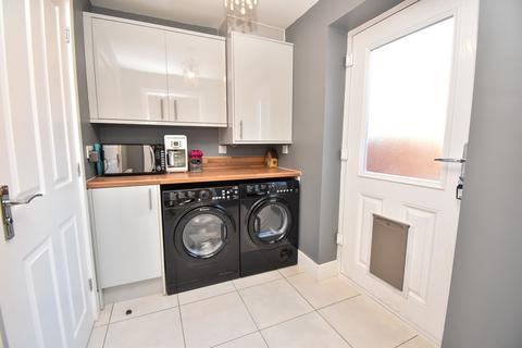 10 Bluebrook Avenue, Hambleton, Poulton-le-fylde, FY6 9FG