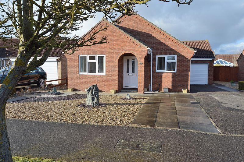19 Wentworth Way, Woodhall Spa 3 bed detached bungalow £315,000