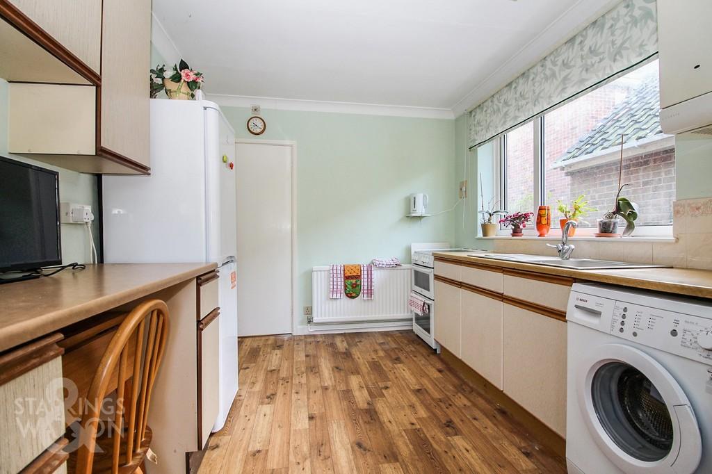 Welsford Road, Norwich 2 bed detached bungalow £1,200 pcm (£277 pw)