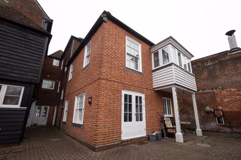 1 bedroom apartment to rent, 21a Palace Street, Canterbury