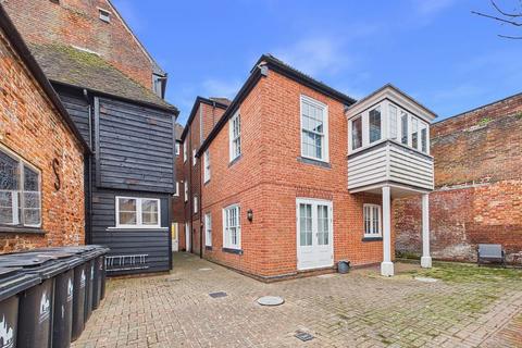 21a Palace Street, Canterbury