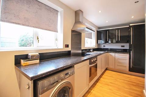 8 Dingle View, Dudley, DY3 3LF