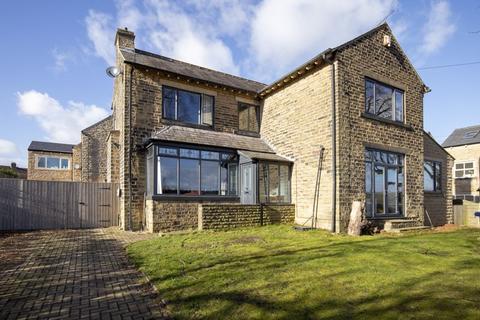 37 Ashfield Road, Greetland, Halifax, HX4 8HY