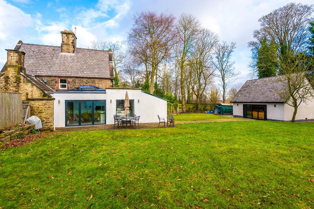 Hard Lane, St Helens, WA10 3 bed detached house £535,000