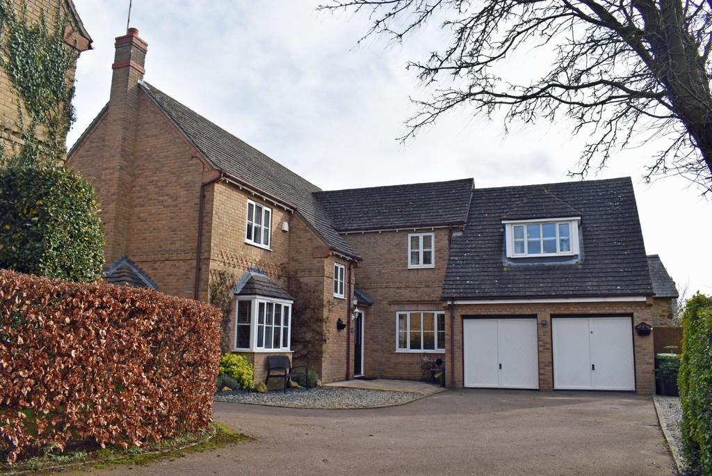 Birds Hill Road, Eastcote 4 bed detached house - £600,000