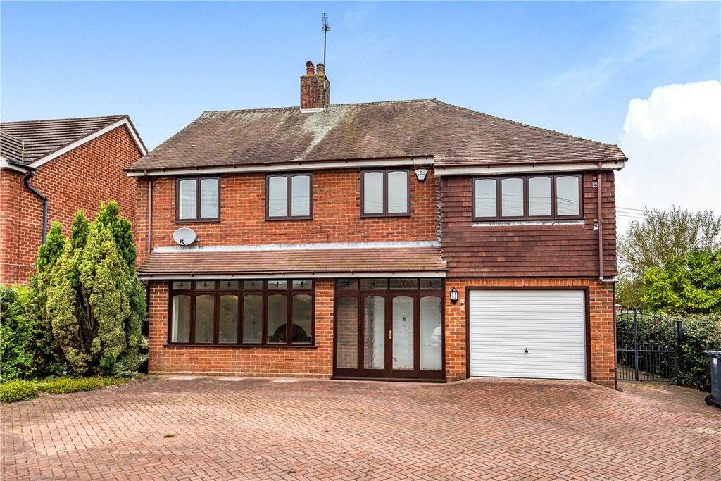 Bar Hill, Madeley, Crewe, CW3 4 bed detached house £1,000 pcm (£231 pw)