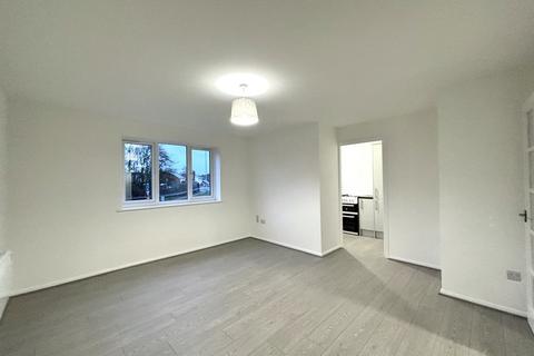 2 bedroom flat to rent, Prestatyn Close, Stevenage