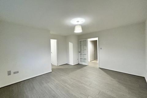 2 bedroom flat to rent, Prestatyn Close, Stevenage