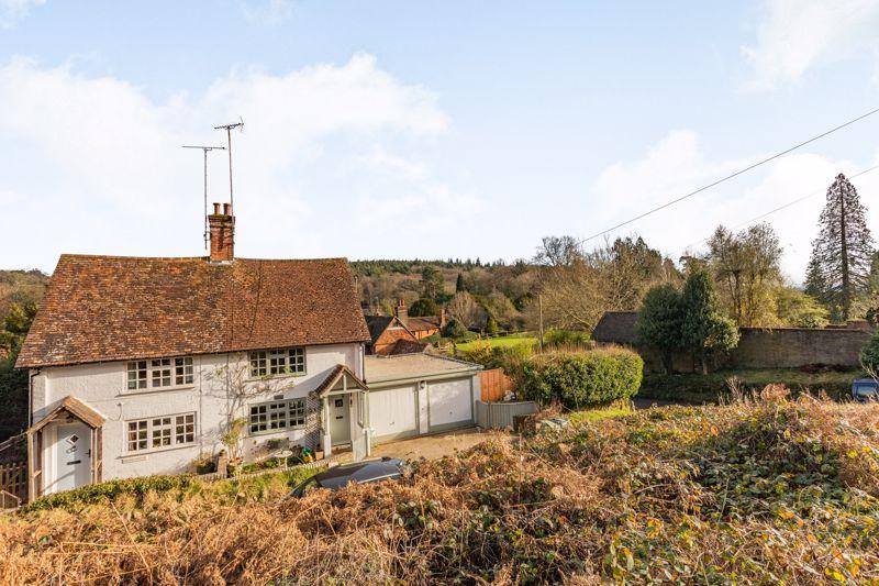 Holmbury Hill Road, Holmbury St Mary 3 bed semidetached house for sale