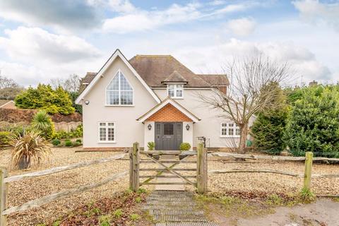 Drakes Dorking Road, Abinger Hammer, Dorking, RH5 6SA