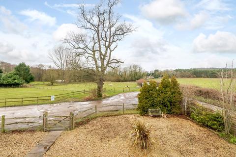 Drakes Dorking Road, Abinger Hammer, Dorking, RH5 6SA