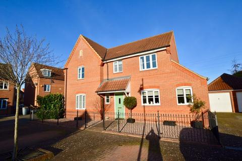 35 Buttercup Drive, Bourne, PE10 0PZ