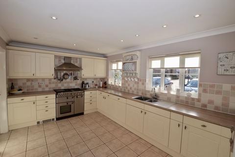 35 Buttercup Drive, Bourne, PE10 0PZ