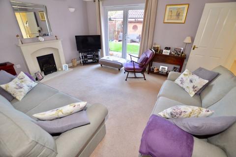 35 Buttercup Drive, Bourne, PE10 0PZ