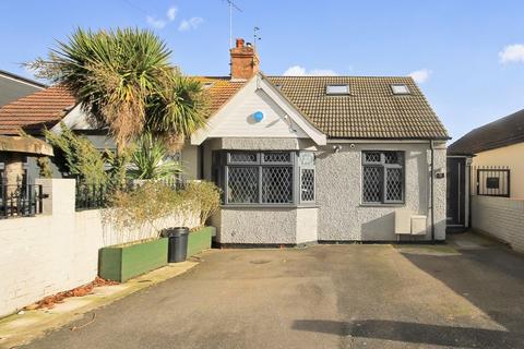 26 Marnham Crescent, Greenford, UB6 9SN