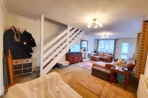 120 New Road, Bedfont, Feltham, TW14 8HT