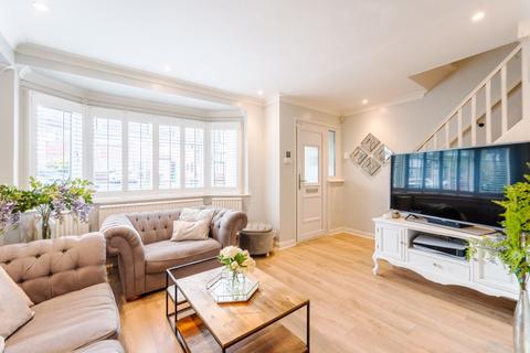 52 Merrilands Road, Worcester Park, KT4 8NX