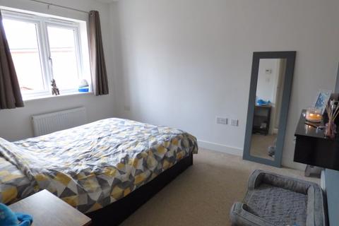 35 Fauld Drive Kingsway, Quedgeley, Gloucester, GL2 2HZ