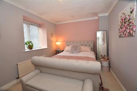 17 Meadowgate Vale, Lofthouse, Wakefield, WF3 3SP