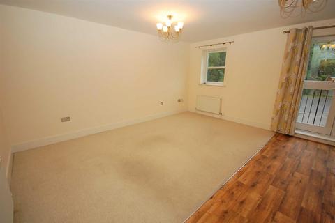 19 Abbeystone Way, Monk Fryston, Leeds, LS25 5NF
