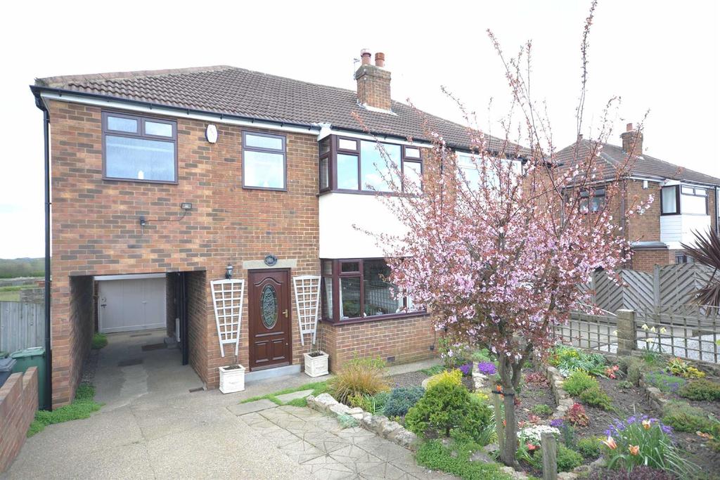 Leeds Road, Scholes, Leeds, LS15 3 bed semidetached house £295,000